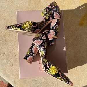 Deltan Jami Coral Heels Size 7